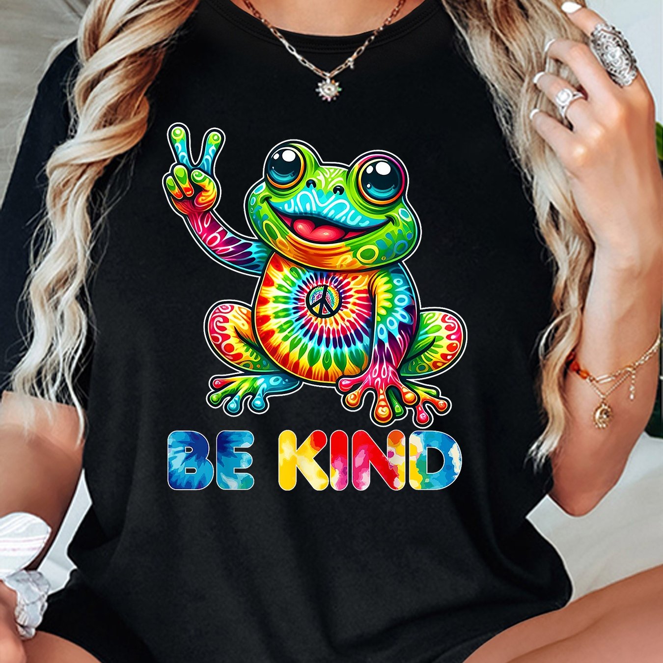Women's Black Tie-Dye Frog Print T-Shirt Cute Cartoon Frog with Hearts and Stars Design Just a Who Loves Frogs Text Soft Breathable Round Neck Short Sleeve Tee for Casual and Sports Activewear Machine Washable All Season