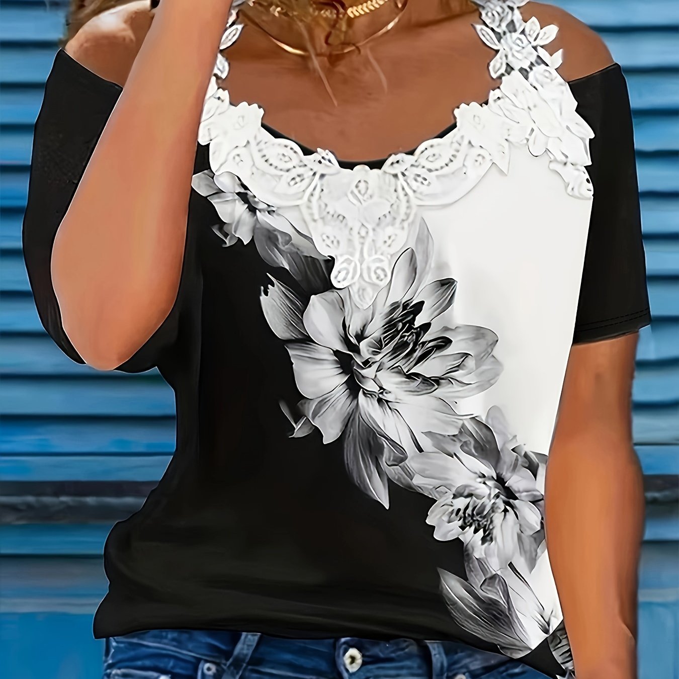 Spring And Summer New Flower Print V-neck T-shirt Lace Top