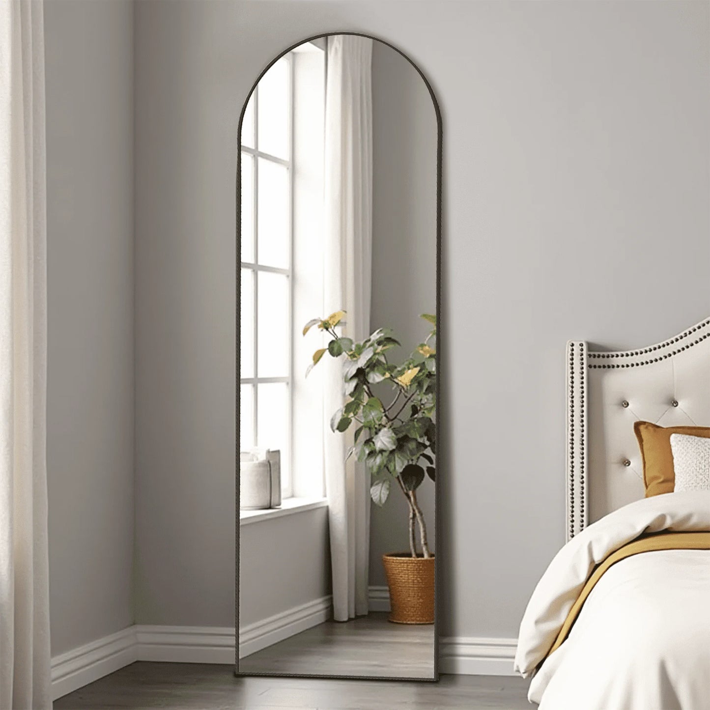 Hign-concerned Aluminum Alloy Arched Floor Mirror Bracket