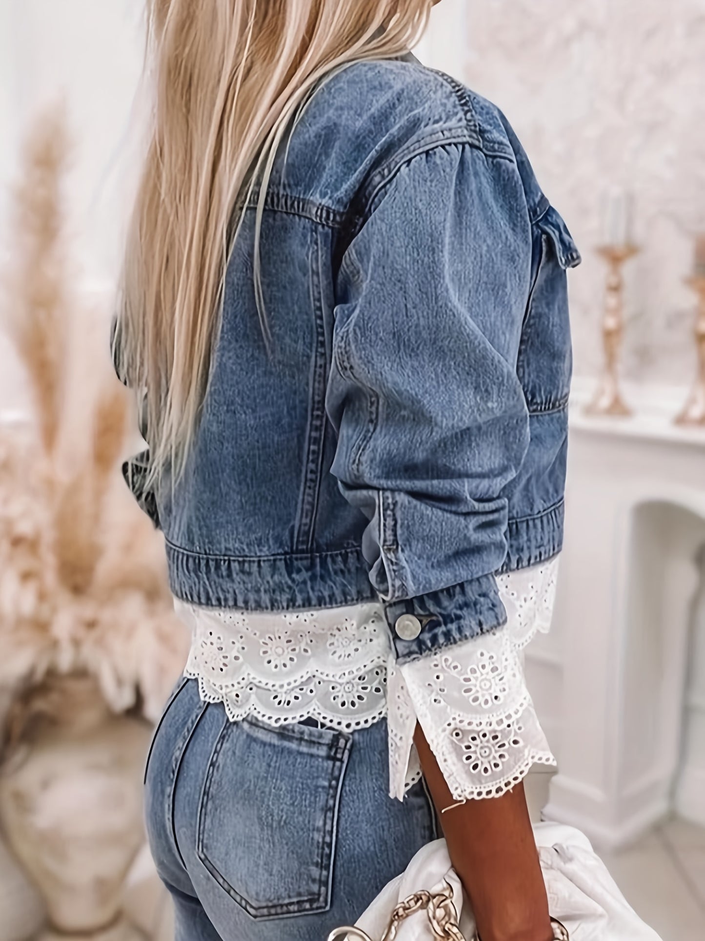 Women's Stylish Lace-Trimmed Cropped Denim Jacket - Casual Long Sleeve Jean Coat with Flap Pockets, Button-Up Front, Perfect for Spring & Fall