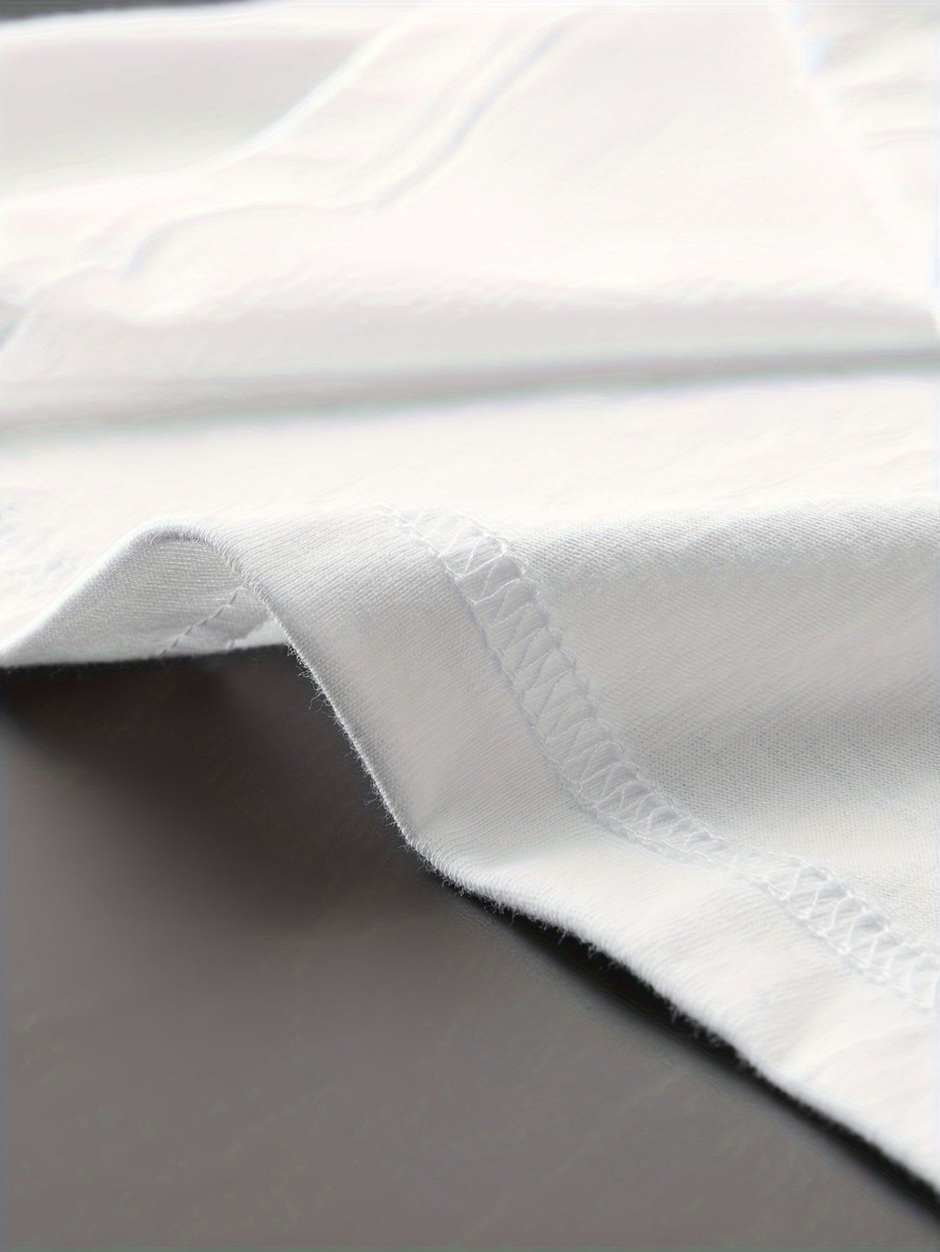 Womens Crew Neck Fashionable Heart Print T-Shirt Casual Top